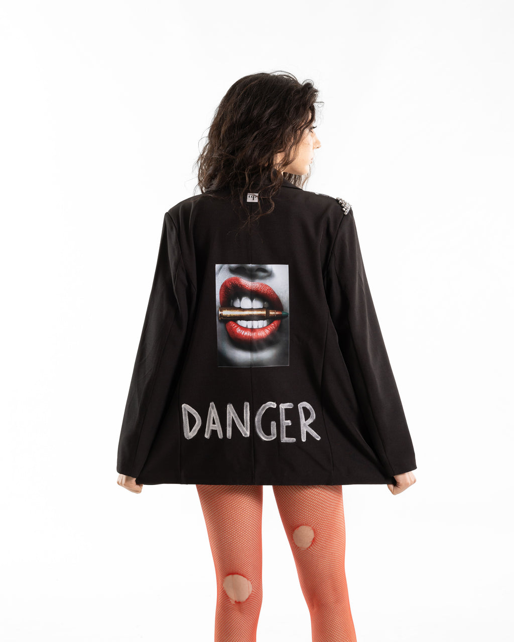 BLACK BLAZER "DANGER"